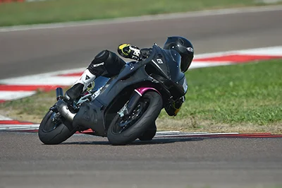 VINS Duecinquanta Competitione | 輸入発売元MOTORISTS