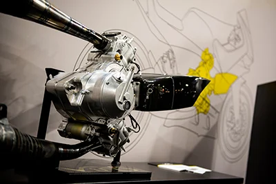 VINS Duecinquanta Competitione | 輸入発売元MOTORISTS